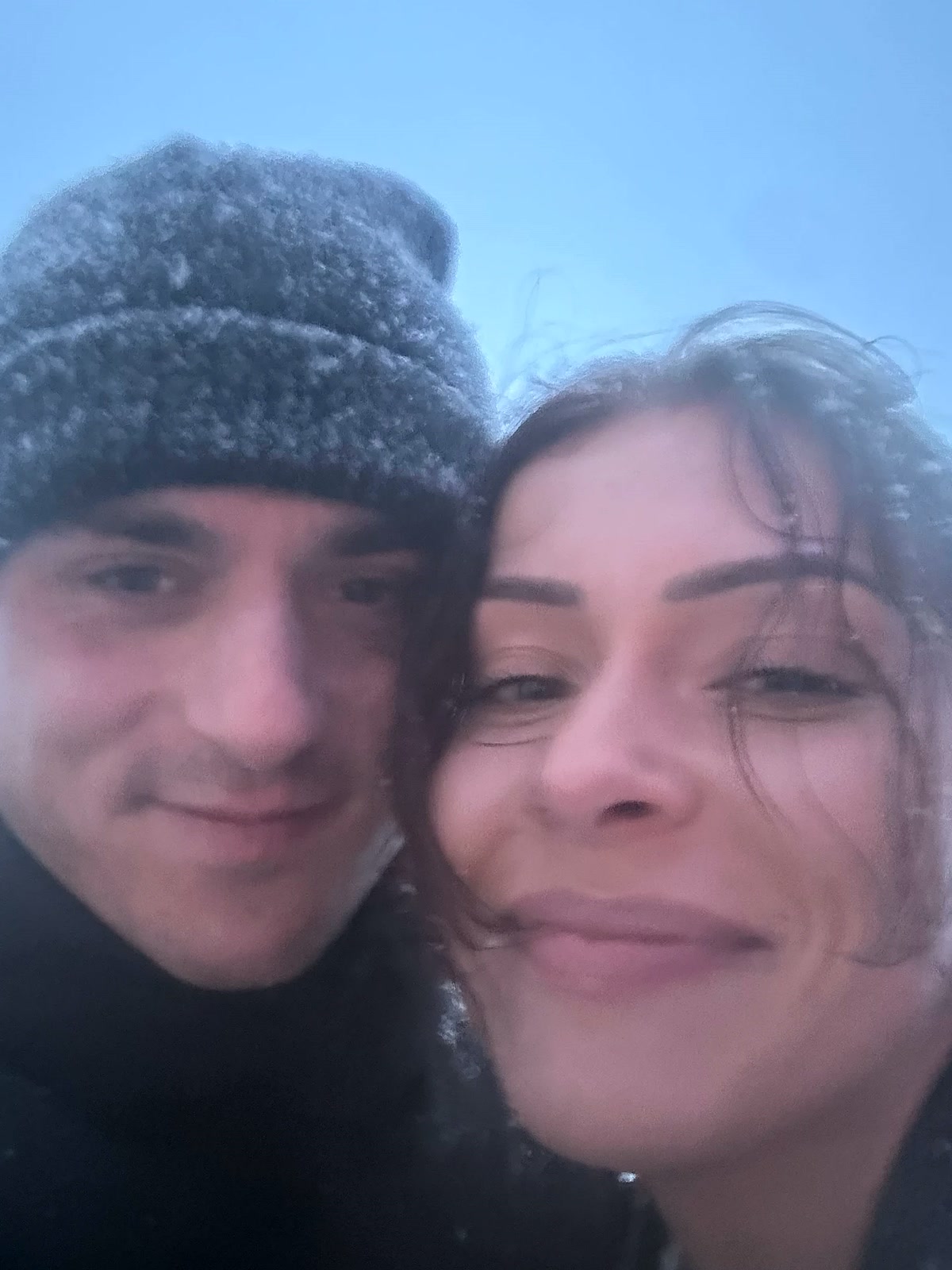 Noëlle en Max in de sneeuw